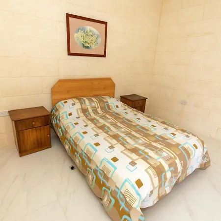Modern With Private Pool Gozo Ferienhaus